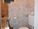 WC und Waschbecken